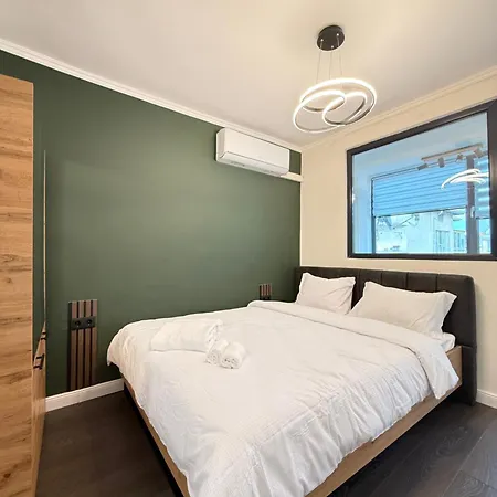 Centre 5 Mins To Apartmán Burgas City